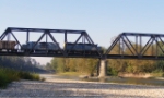 CSX G-026 with 70 empty covered hoppers crosses the Scioto river westbound